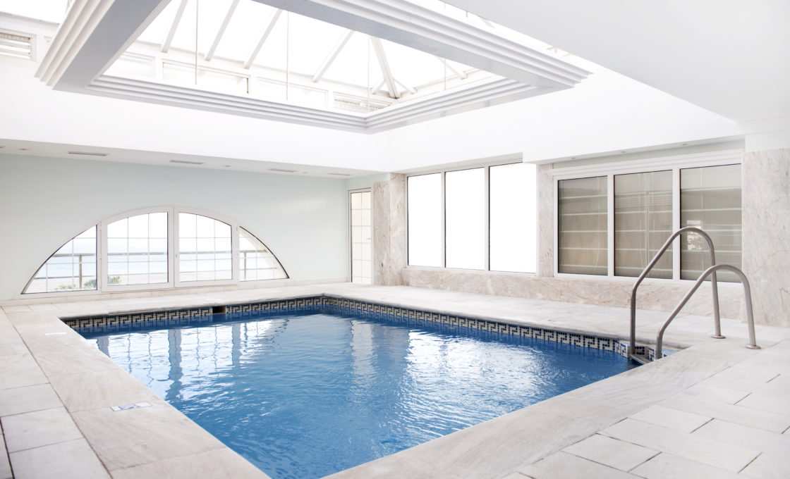 piscine intérieure