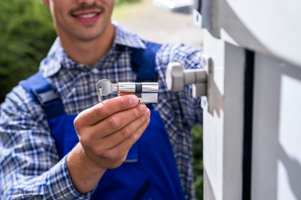 Serrurier de bâtiment : comment trouver un professionnel qualifié ?