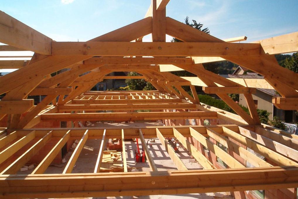 charpente de véranda en bois