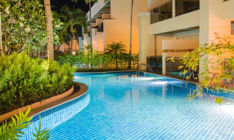 Construire une piscine durable : les solutions écologiques à adopter